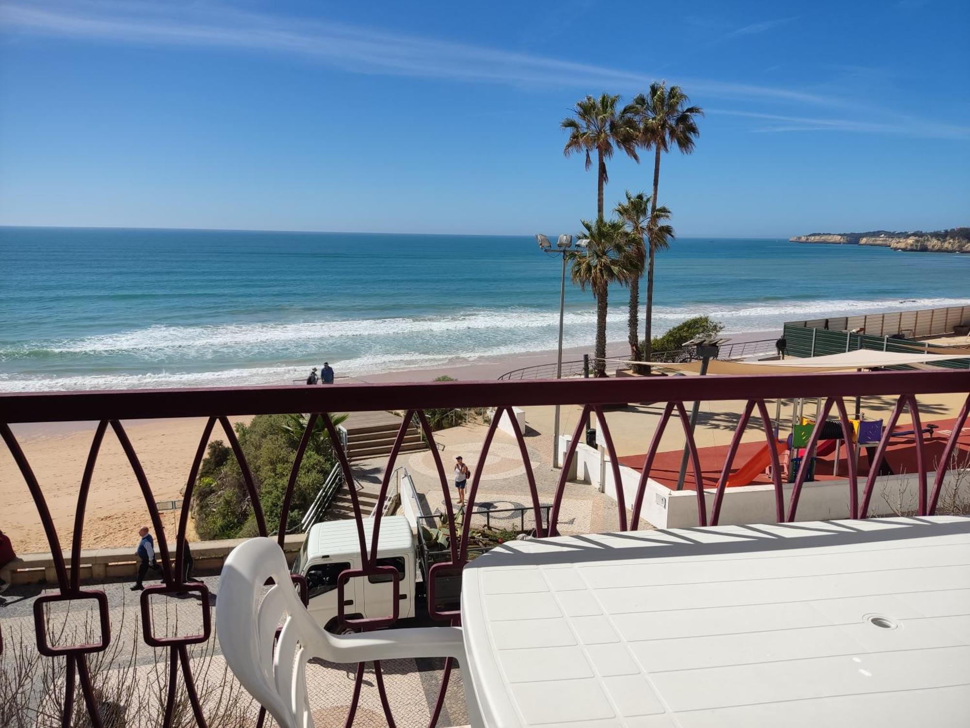 2 Avenida Frente Mar - Casas & Papeis Lägenhet Armação de Pêra Exteriör bild